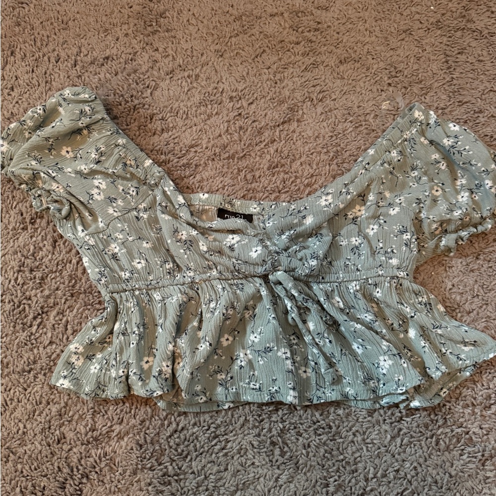 green cropped blouse